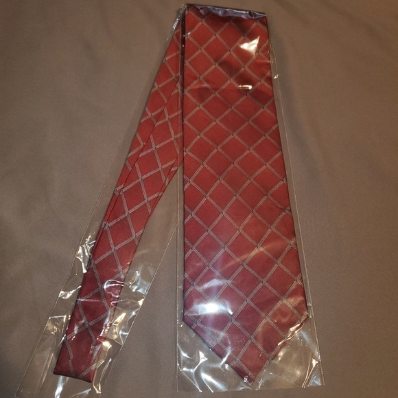 BILL BLASS Red tie with silver lines NEW - Picture 2 of 6